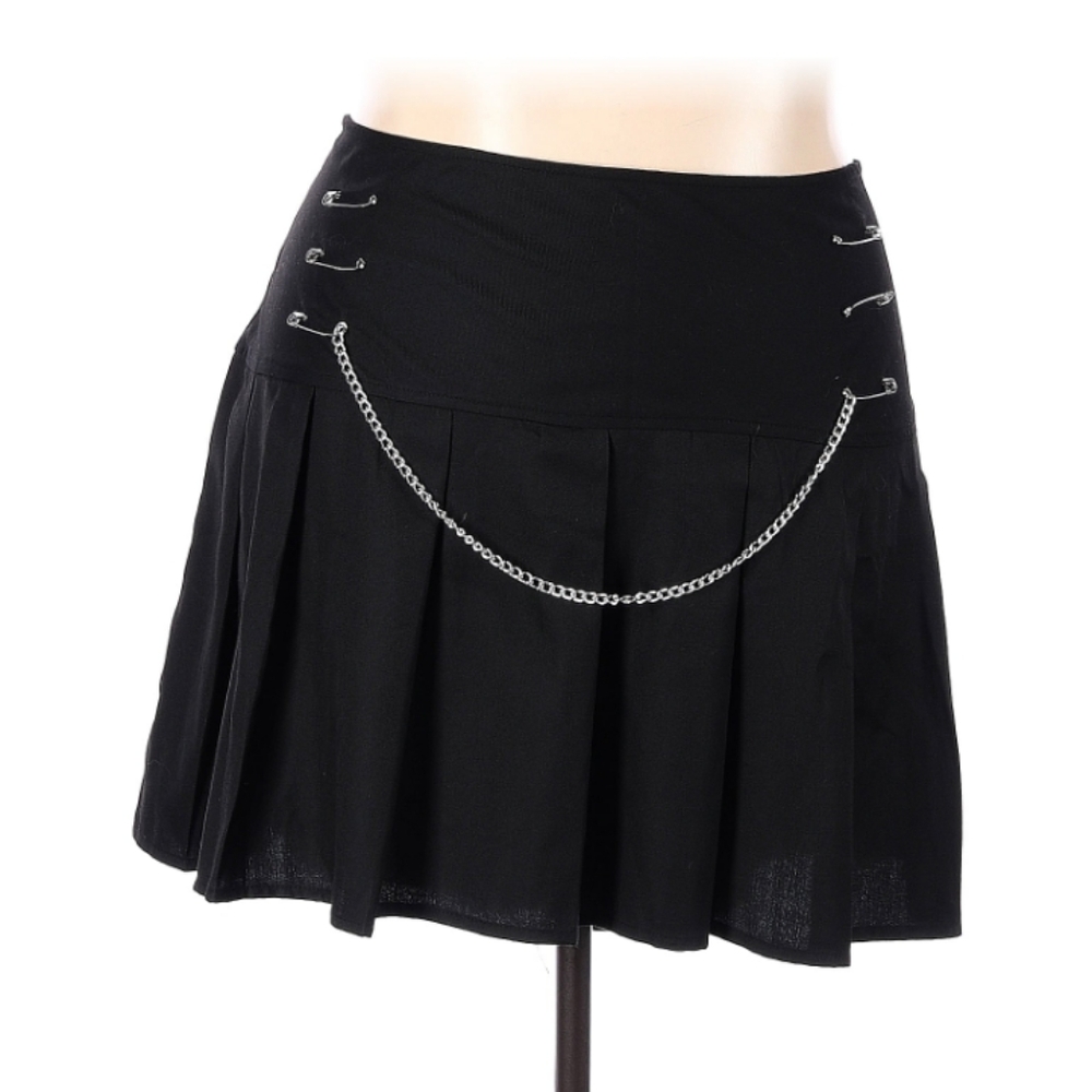 Social Collision HOT TOPIC Y2K Goth Skirt with Chain